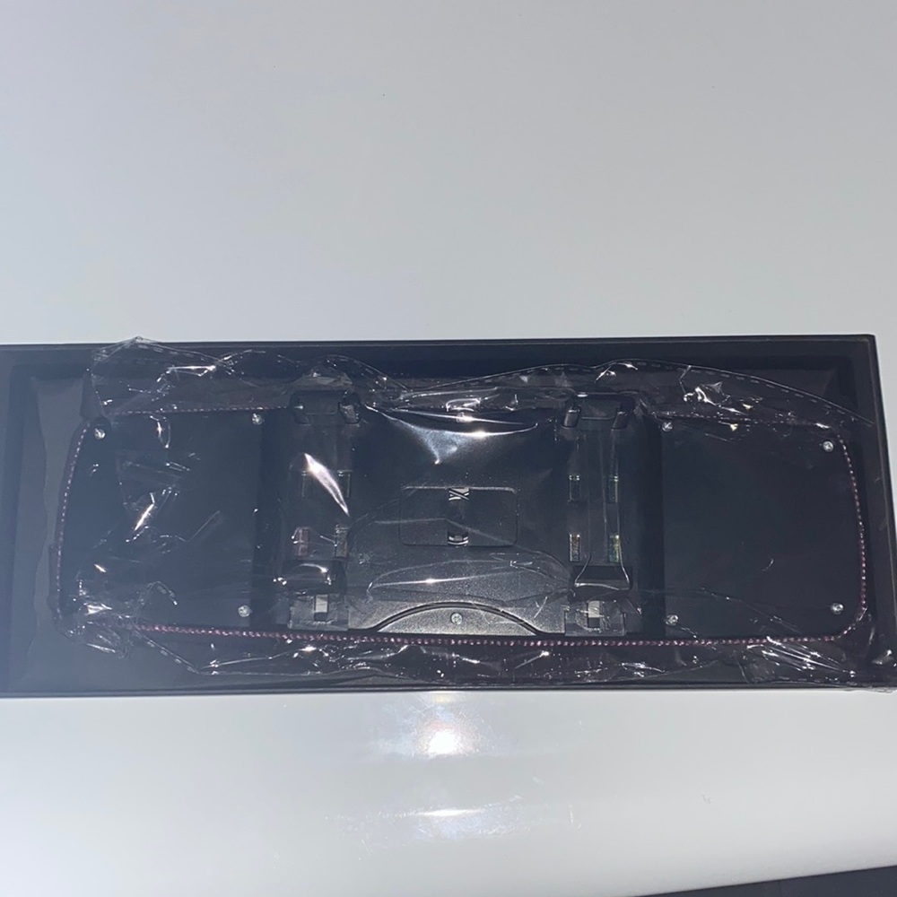 Car mirror doesn’t fit mine’s 😩